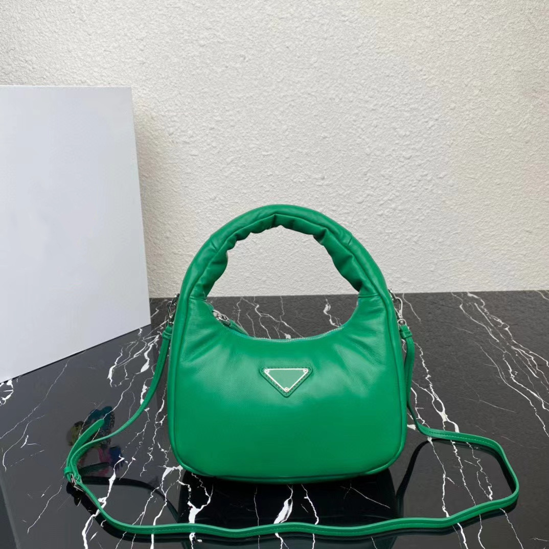 2023 New women's crossbody bag High-end custom quality sheepskin shoulder bag with removable and adjustable shoulder strap is cute and casual 1BA384
2023 New women's crossbody bag High-end custom quality sheepskin shoulder bag with removable and adjustable shoulder strap is cute and casual 1BA384