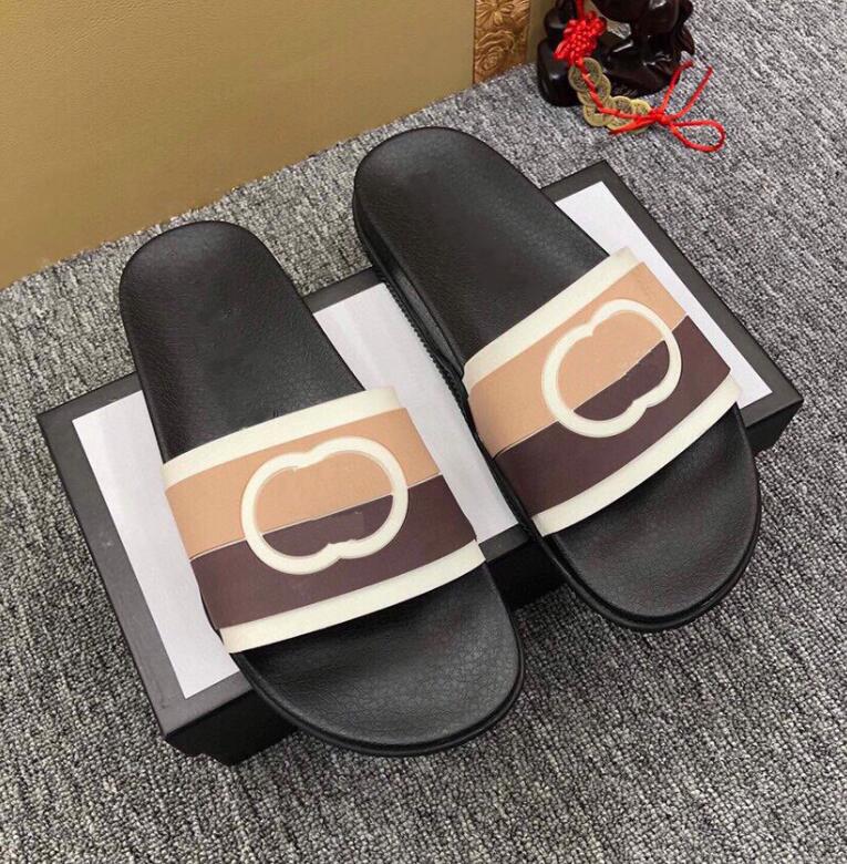 Luxury Designer Interlocking G Slippers Red Green Stripes Flat Rubber White Footbed Leather Slides Men Women Summer Beach Sandals With Box
Luxury Designer Interlocking G Slippers Red Green Stripes Flat Rubber White Footbed Leather Slides Men Women Summer Beach Sandals With Box