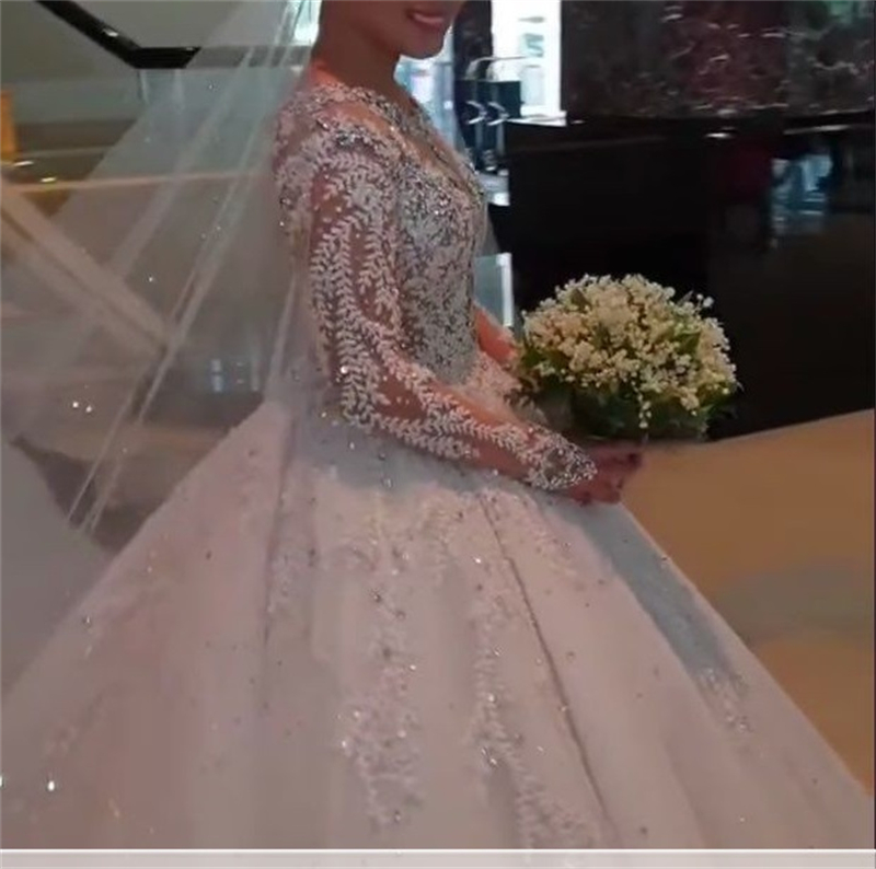 Luxury Ball Gown Wedding Dresses Cathedral Length Long Train Bridal Gowns Full Sleeves Lace Appliques Crystals Beaded Arabic Dubai Bride Wear 2023