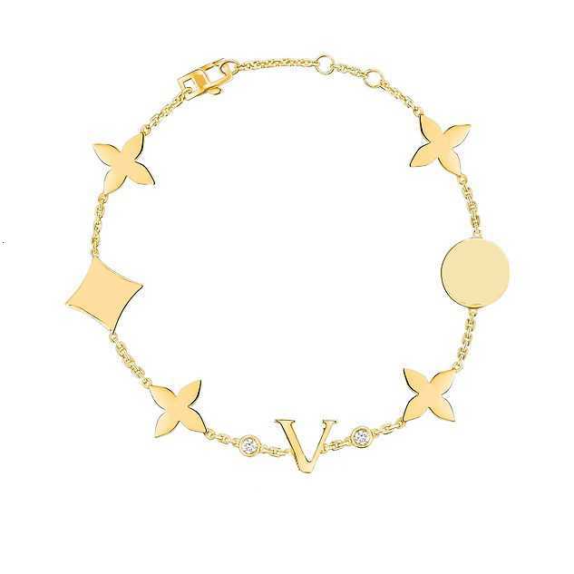 Luxury designer bracelet Four Leaf Clover Charm Bracelets Elegant Fashion 18K Gold Agate Shell chain Mother Women Girls Couple Holiday Birthday Party Gifts chains
Luxury designer bracelet Four Leaf Clover Charm Bracelets Elegant Fashion 18K Gold Agate Shell chain Mother Women Girls Couple Holiday Birthday Party Gifts chains
