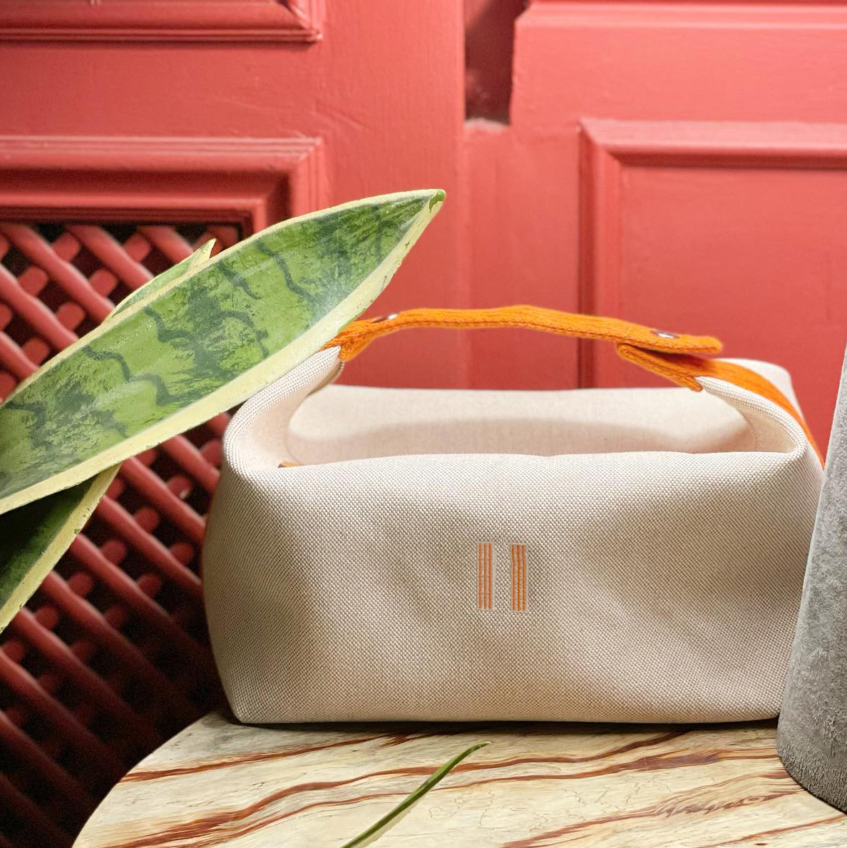 High capacity Designer top handle bag wash pouch canvas storage makeup bags nylon Womens travel bags cross body totes men Zipper clutch Wallets handbag Shoulder Hobo, Double color matching-orange
High capacity Designer top handle bag wash pouch canvas storage makeup bags nylon Womens travel bags cross body totes men Zipper clutch Wallets handbag Shoulder Hobo, Double color matching-orange