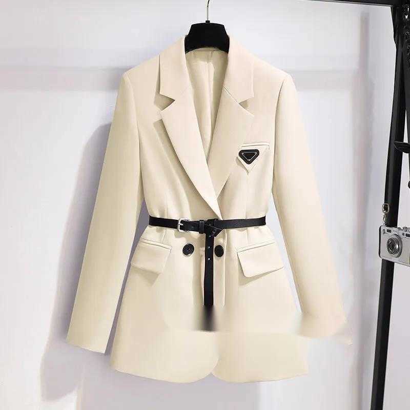 Top Designer Brand Clothing Dinner Dre Women's Profeional Suit Women's Blazer Fashion Premium Blazer Plus Size Women's Top Coat Jacket Free Belt, Purple
Top Designer Brand Clothing Dinner Dre Women's Profeional Suit Women's Blazer Fashion Premium Blazer Plus Size Women's Top Coat Jacket Free Belt, Purple
