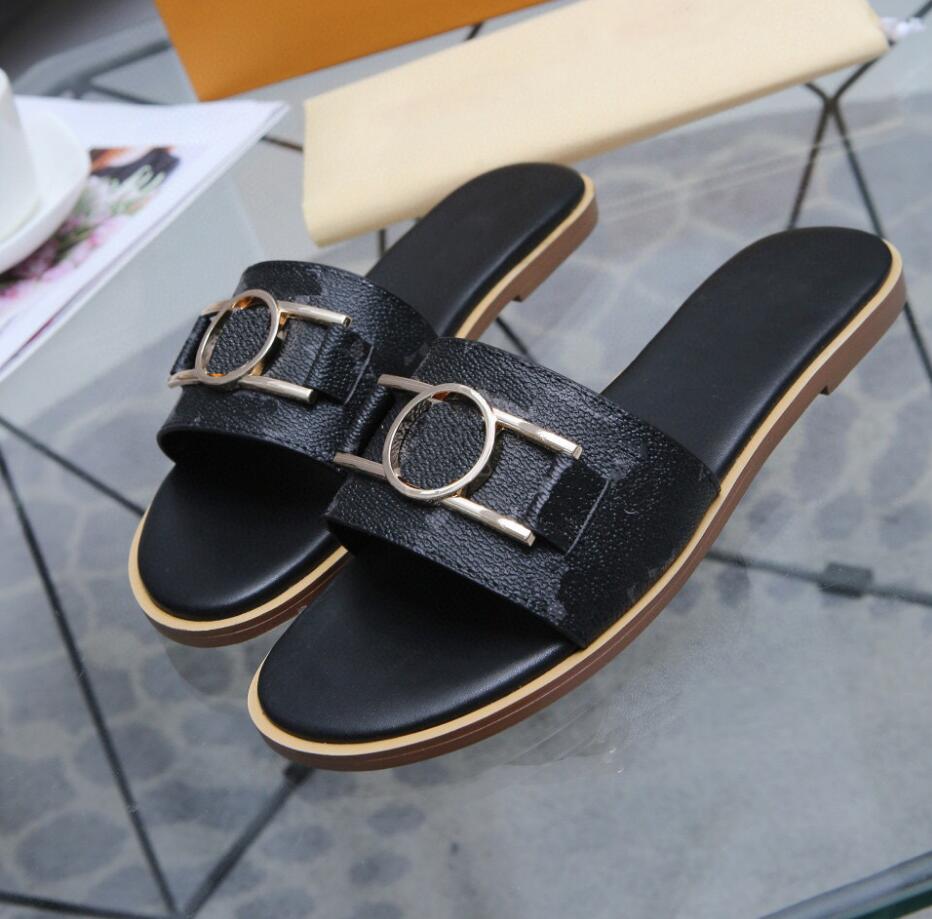 Lock It Flat Mule Slides Slippers Women Calf Durable Leather Comfortable Padded Insole Lady Girl Outsole Summer Beach Sandals Size35-43
Lock It Flat Mule Slides Slippers Women Calf Durable Leather Comfortable Padded Insole Lady Girl Outsole Summer Beach Sandals Size35-43