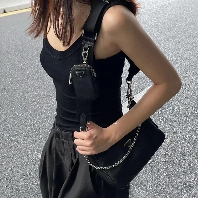 Womens Luxurys Designers 2005 Nylon 3pcs Shoulder Bags High quality 2000 Hobo Handbags underarm bag Man hip-hop Cross body purses fashion Totes Evening Bags, Blue
Womens Luxurys Designers 2005 Nylon 3pcs Shoulder Bags High quality 2000 Hobo Handbags underarm bag Man hip-hop Cross body purses fashion Totes Evening Bags, Blue