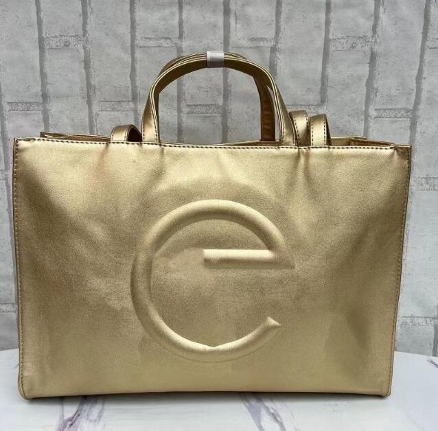 Tel far 2 size designer Shoulder bags Telfars Handbags Mini Medium women telfer tote large big Leather Crossbody luxurious Fashion Shopping black gold Satchels bag, 00
Tel far 2 size designer Shoulder bags Telfars Handbags Mini Medium women telfer tote large big Leather Crossbody luxurious Fashion Shopping black gold Satchels bag, 00