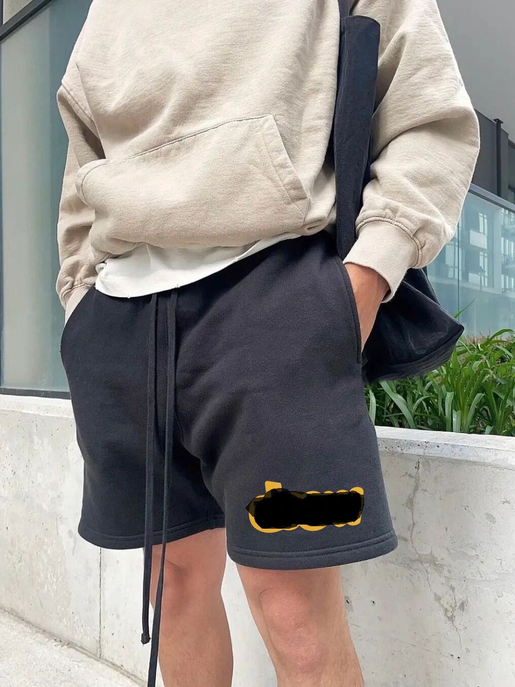 Designer Shorts for men and women Summer loose fitting new pure cotton casual sports style American quarter pants, Black