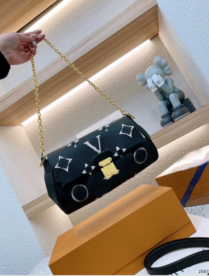 Designer Cross Body Woman Handbag Purse Favorite Gold Chain Grained Real Leather Embossed Old Flower Magnetic Lock Removab Girl ZC, Khaki 1
Designer Cross Body Woman Handbag Purse Favorite Gold Chain Grained Real Leather Embossed Old Flower Magnetic Lock Removab Girl ZC, Khaki 1