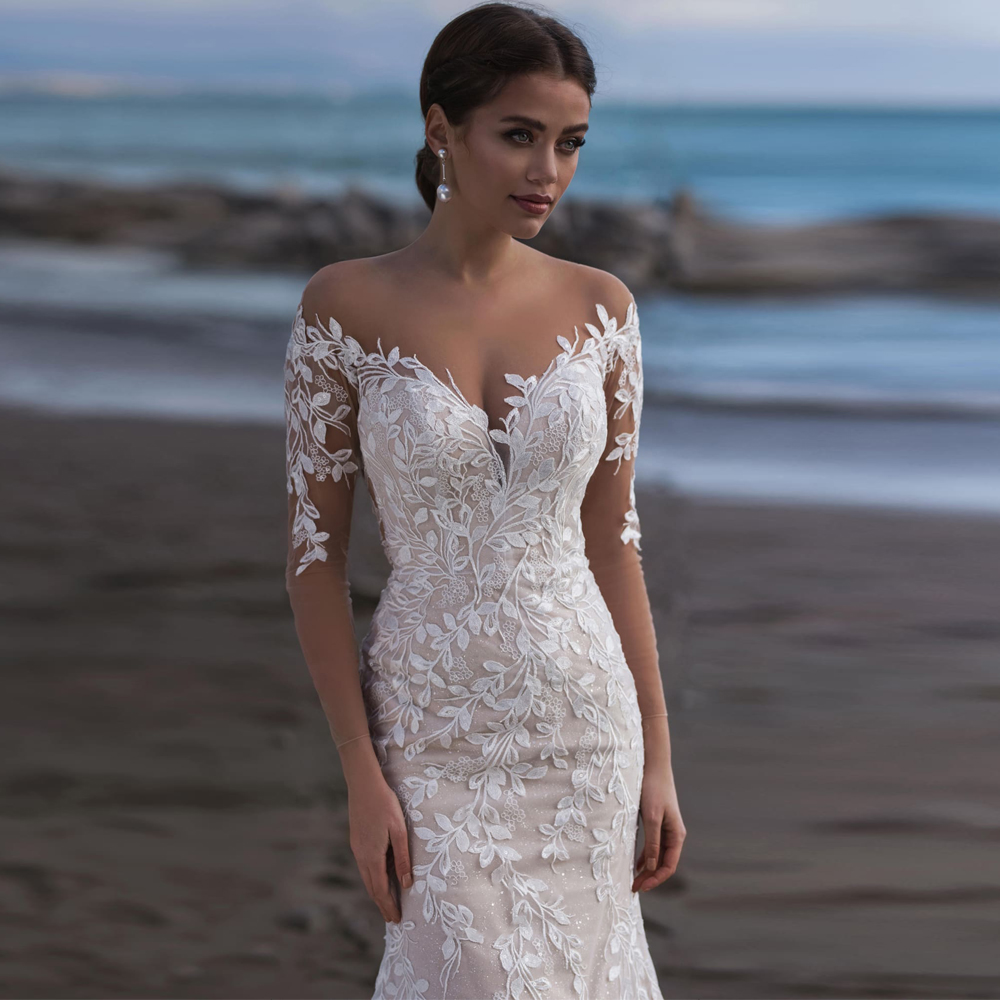 Beach Long Sleeves Mermaid Wedding Dress Elegant Sheer V-Neck Lace Appliques Illusion Back With Button Tulle Bridal Gown Custom Made 2023