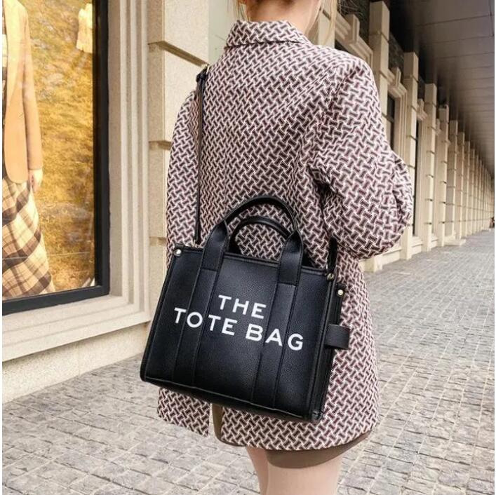 THE tote bag lady famous designer cool practical Large capacity plain cross body shoulder handbags women great coin purse crossbody casual square pu wallets, Customize
THE tote bag lady famous designer cool practical Large capacity plain cross body shoulder handbags women great coin purse crossbody casual square pu wallets, Customize