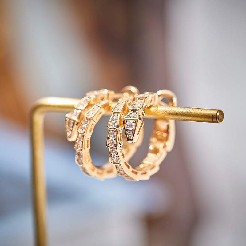 Stud Stud 2024 Stud Designer Collection Stud Earrings 925 Sterling Silver Inlay Czech Zircon Diamond Plated Gold Color Thin Snake Serpent Snakelike Ear Silver AA