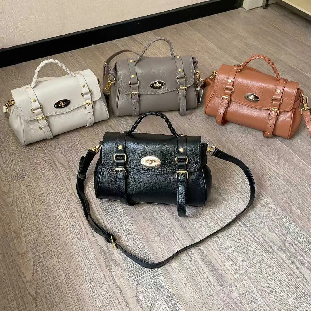 French designer Shoulder women Genuine Leather messenger Bag Hardware Decoration Bag Women's Handheld Crossbody Bag, Gray
French designer Shoulder women Genuine Leather messenger Bag Hardware Decoration Bag Women's Handheld Crossbody Bag, Gray