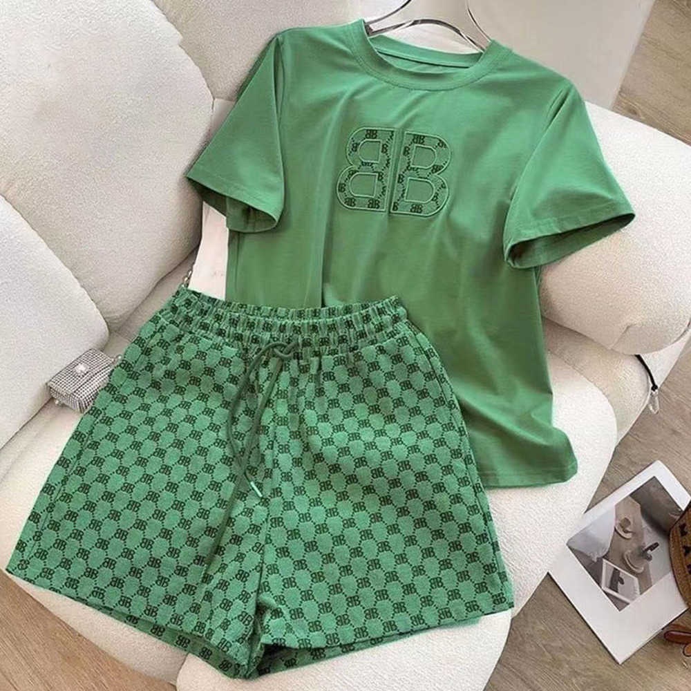 Womens Tracksuits Summer 2023 New Designer Lady Leisure Sports Suit Loose Design Girl Short Sleeve And Shorts Casual Young Women 2 Piece Set, Blackish green
Womens Tracksuits Summer 2023 New Designer Lady Leisure Sports Suit Loose Design Girl Short Sleeve And Shorts Casual Young Women 2 Piece Set, Blackish green