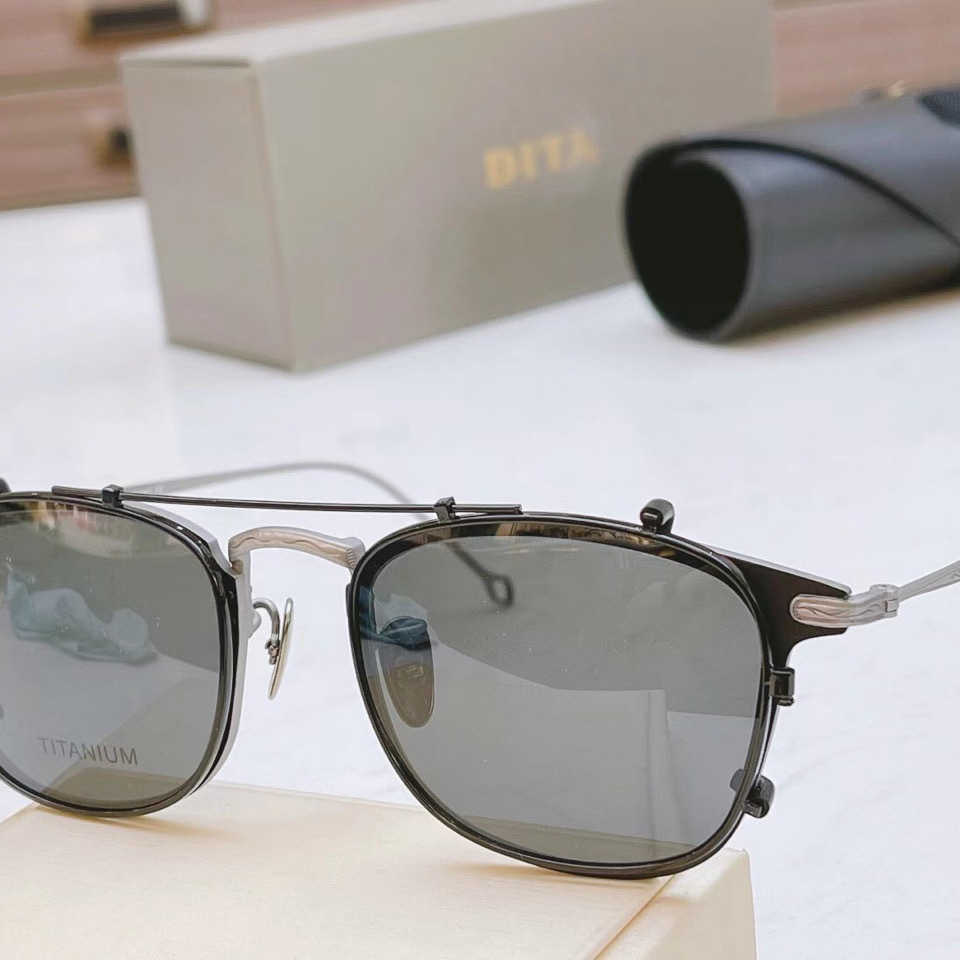 Original High Quality Wholesale Designer Sunglasses for sale Mens and womens glasses frame ultra light titanium with hanging lens dual use detachable Tita LSA898 pu
Original High Quality Wholesale Designer Sunglasses for sale Mens and womens glasses frame ultra light titanium with hanging lens dual use detachable Tita LSA898 pu