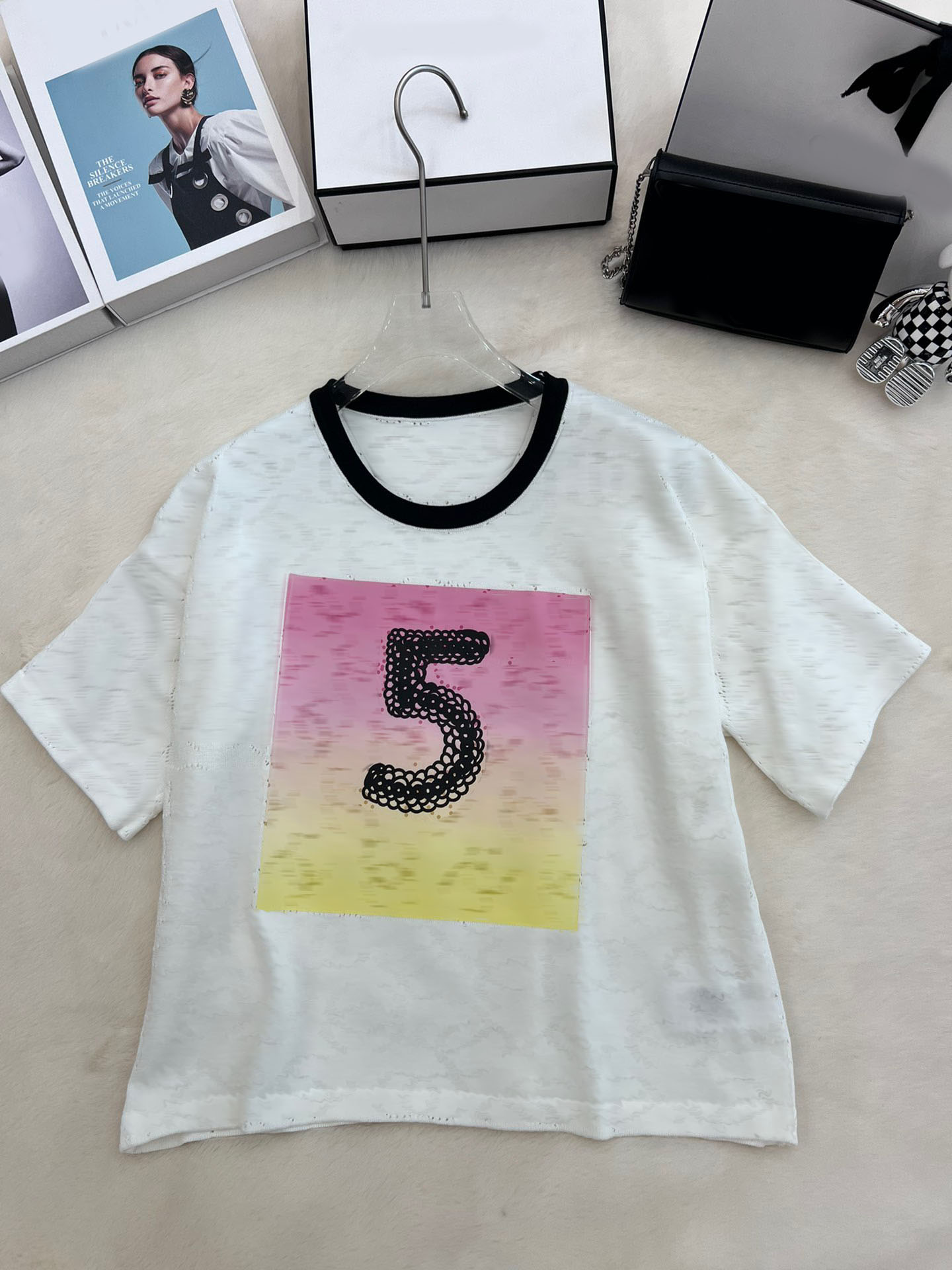 Fashion Design Women Knitted Vest U-neck Sleeveless Tank Tops Casual Solid Color Basic For Female, White
Fashion Design Women Knitted Vest U-neck Sleeveless Tank Tops Casual Solid Color Basic For Female, White