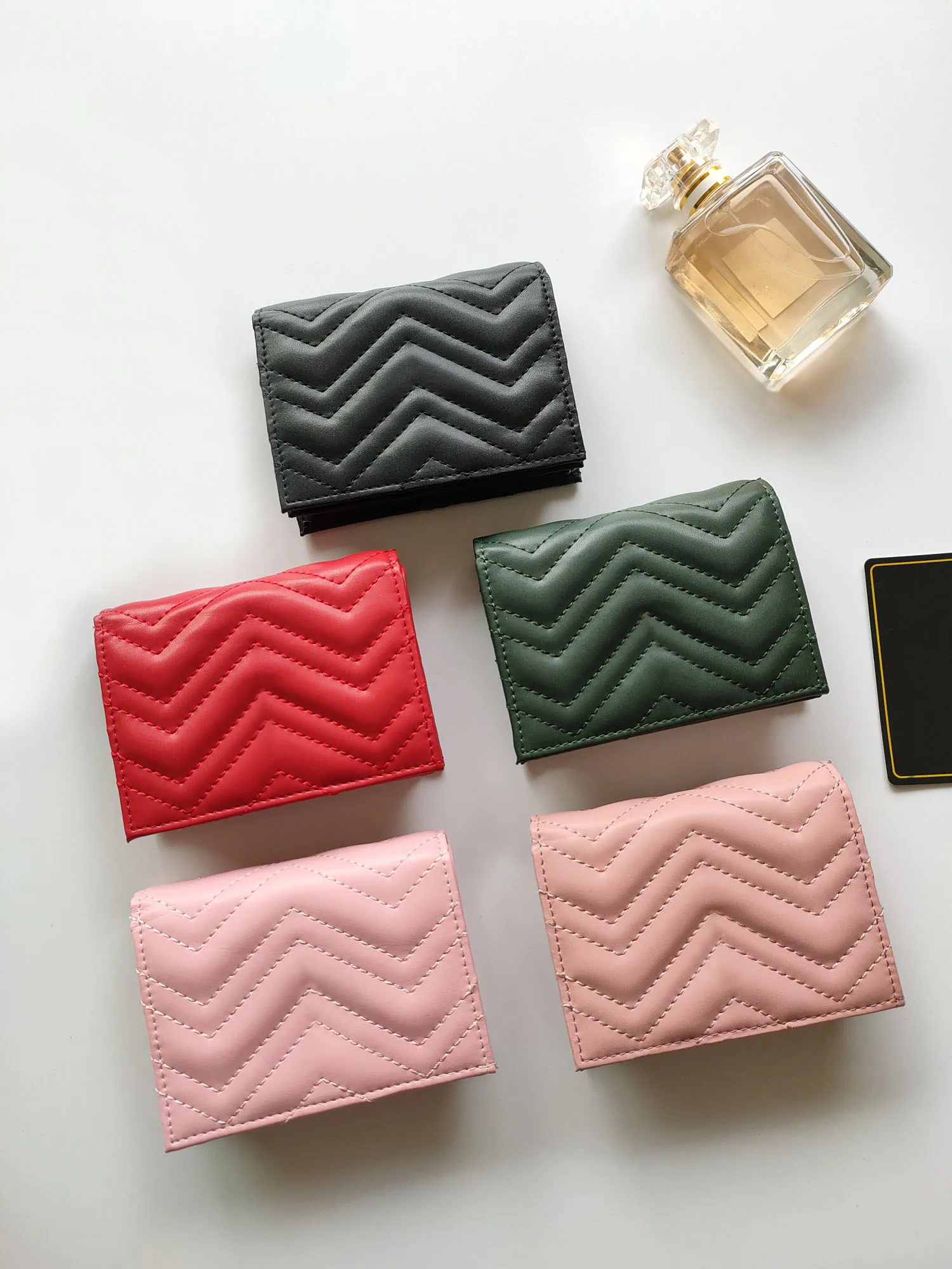 women designers wallet purse Zig Zag fold card holder coin purse luxury quilted wallet designers women wallet, 466492 -nude
women designers wallet purse Zig Zag fold card holder coin purse luxury quilted wallet designers women wallet, 466492 -nude
