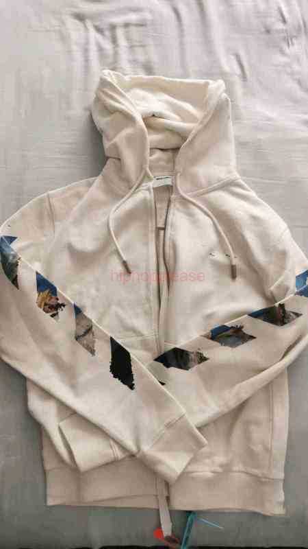Designer Luxury offs Classic Arrowhead Katoen Hip Hop Top Hoodie Of Black White Seaside Stone Fisherman Print Men Women Casual Hooded, Shipping fee
Designer Luxury offs Classic Arrowhead Katoen Hip Hop Top Hoodie Of Black White Seaside Stone Fisherman Print Men Women Casual Hooded, Shipping fee