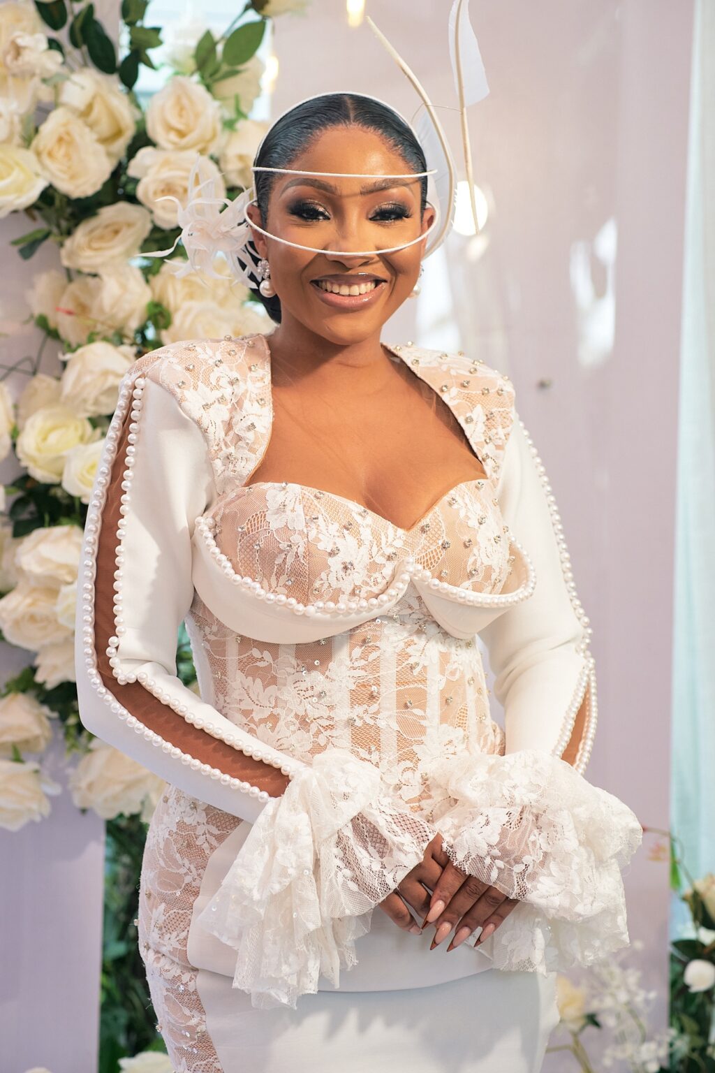 Elegant Long Sleeves Sheath Civil Wedding Dresses With Back Bow Train Sweetheart Neck Knee Length Crystals Beaded Lace Sexy African Corset Bridal Gown