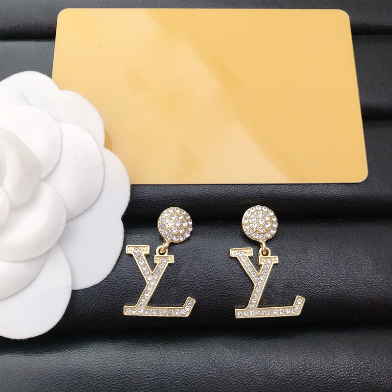 Women Diamond Letter Stud Earring with Stamp Cute Letter Earrings Fashion Jewelry for Gift Party