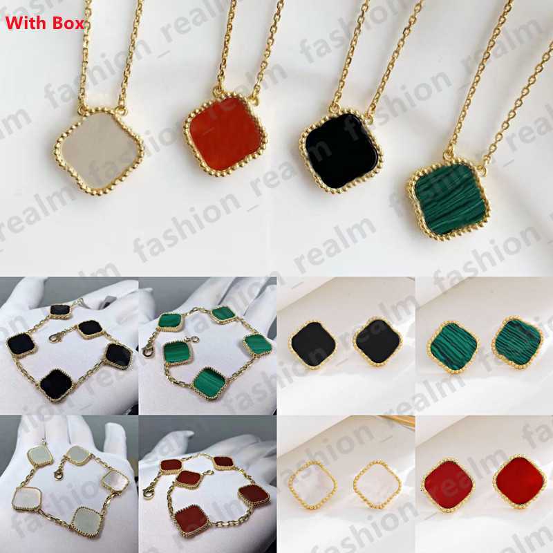 Four Leaf Clover Necklace Designer Jewelry Set Pendant Necklaces Bracelet Stud Earring Gold Silver Mother of Pearl Green Flower Necklace Link Chain Womens with Box
Four Leaf Clover Necklace Designer Jewelry Set Pendant Necklaces Bracelet Stud Earring Gold Silver Mother of Pearl Green Flower Necklace Link Chain Womens with Box