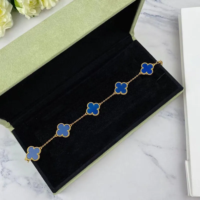 Bracelets Designer van clover bracelet designer charm bracelets for women 18k gold white red blue mother of pearl link 4 leaf 5
Bracelets Designer van clover bracelet designer charm bracelets for women 18k gold white red blue mother of pearl link 4 leaf 5