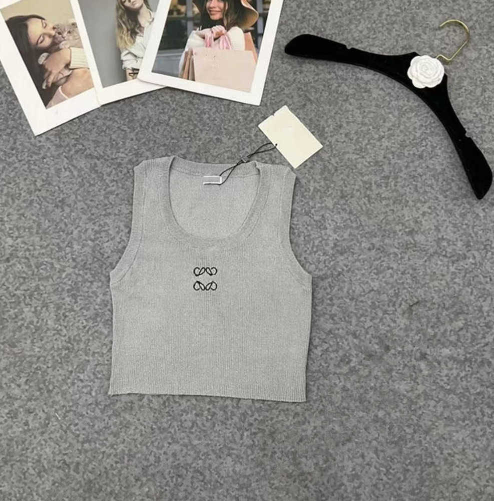 Women's T-Shirt Tank Top Anagram Loewee Crop Tank Designer T Shirts Women Knits…