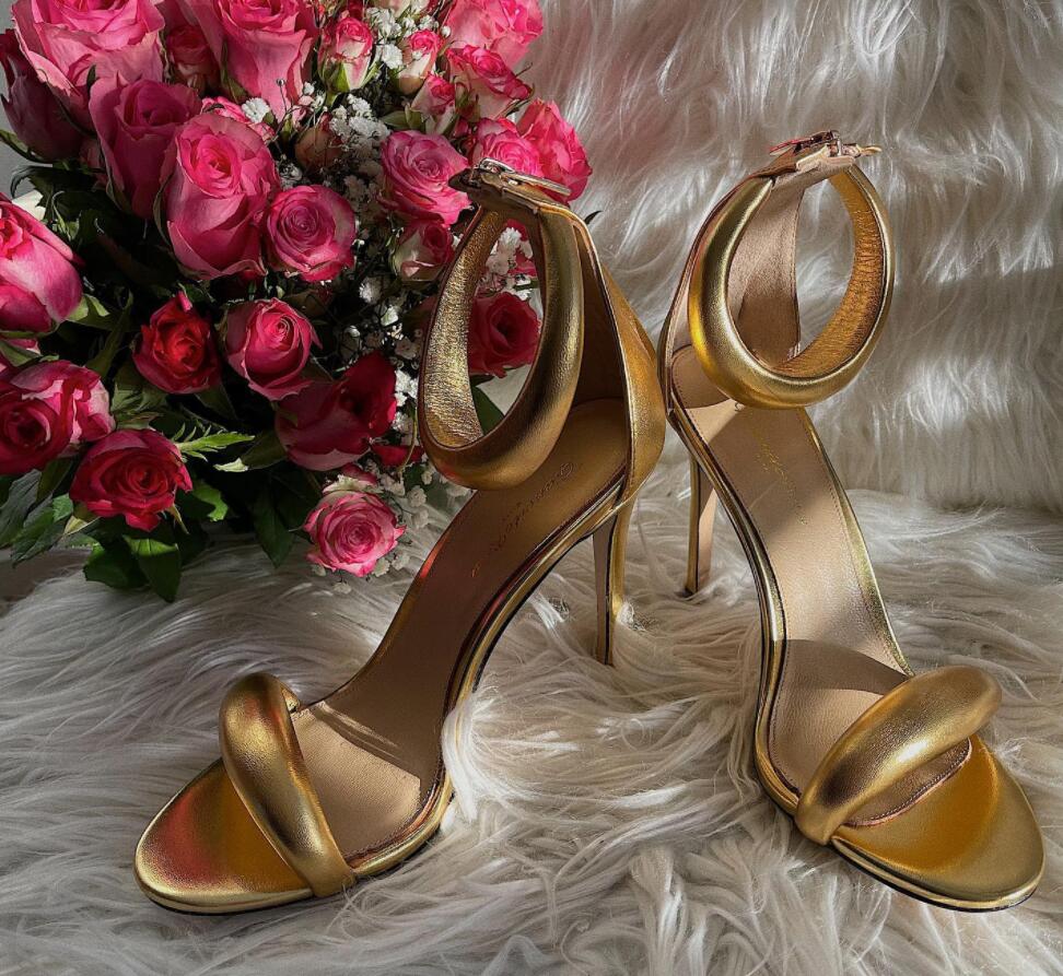 Women's White sandal Leather heeled Bijoux Ankle-strap Metallic Leather GR Stiletto Sandals gianvito&rossi Silver black gold Shoes wedding party dress pumps 35-43
Women's White sandal Leather heeled Bijoux Ankle-strap Metallic Leather GR Stiletto Sandals gianvito&rossi Silver black gold Shoes wedding party dress pumps 35-43