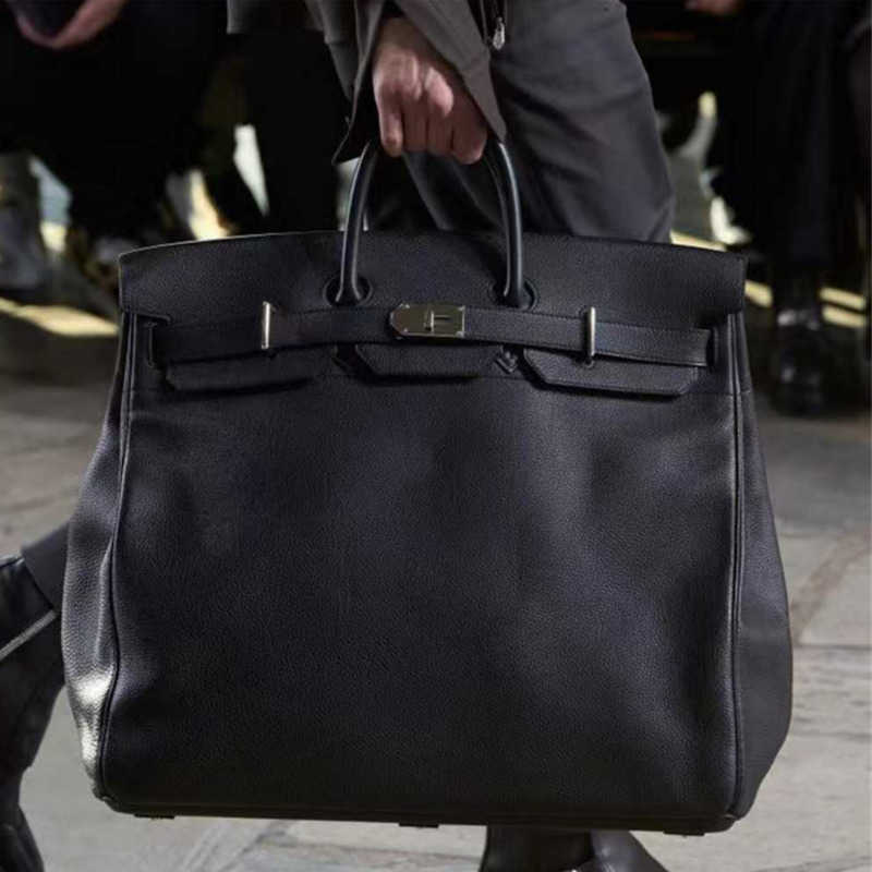 Travel Bag Business Shoulder Bags Large Capacity Totes Bag Designer H ermes Handbags Birkin 50cm New Fashion Men's and Women's Fitness Handheld Luggage Bag YI-PPQP, Black togo 50cm
Travel Bag Business Shoulder Bags Large Capacity Totes Bag Designer H ermes Handbags Birkin 50cm New Fashion Men's and Women's Fitness Handheld Luggage Bag YI-PPQP, Black togo 50cm