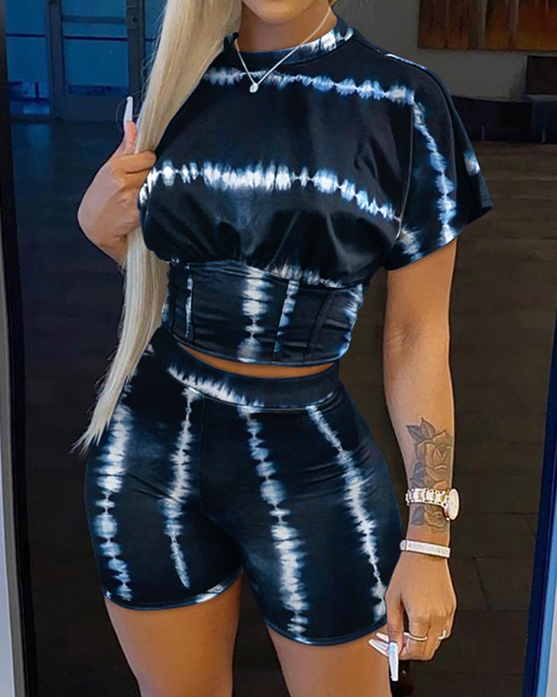 Women's Two Piece Pants Summer Woman Tie Dye Round Neck Lip Letter Print Short Sleeve Corset Crop Top Shorts Set Two Piece 230612