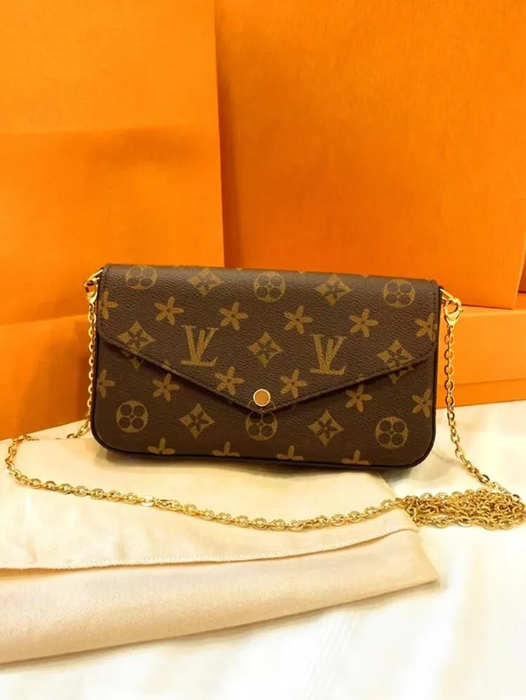 Envelope bag Women chain shoulder bag Messenger Leather handbag Evening Bag flower checkers embossed patterns, Embossing red
Envelope bag Women chain shoulder bag Messenger Leather handbag Evening Bag flower checkers embossed patterns, Embossing red