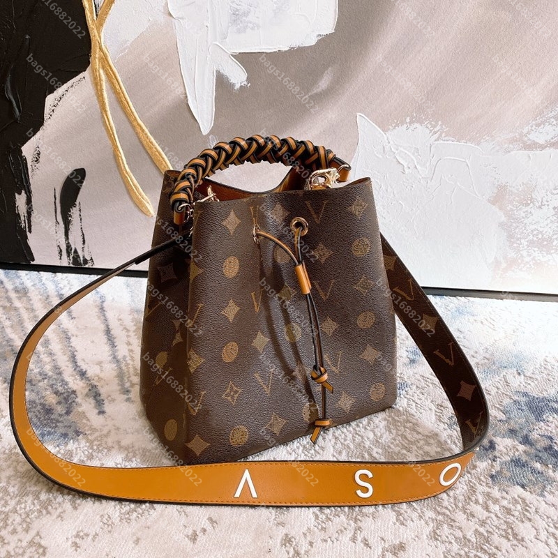 Real cowhide neonoe bag Drawstring bucket bag women one shoulder crossbody bag designer bag handbag Letter shoulder strap leather bags louise viuton vutton wallet, Add box
Real cowhide neonoe bag Drawstring bucket bag women one shoulder crossbody bag designer bag handbag Letter shoulder strap leather bags louise viuton vutton wallet, Add box