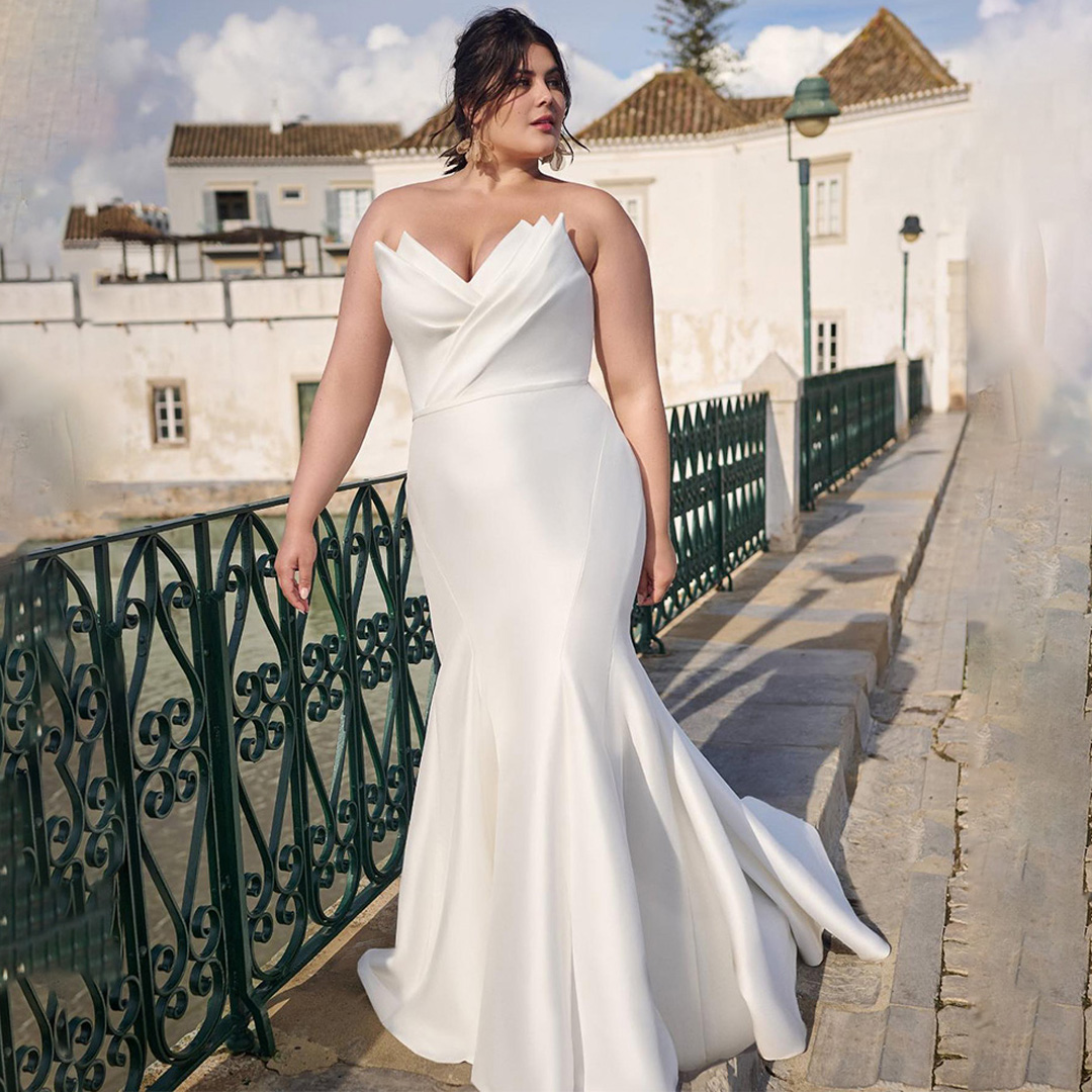 Plus Size Ruched Mermaid Wedding Dress V Neck Satin Bow Tie Bridal Gown Button Train Women Rode De Mariee