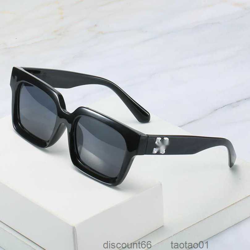 Luxury Offs Frames Fashion Sunglasses Brand Men Women Sunglass Arrow x Frame Eyewear Trend Hip Hop Square Sunglasse Sports Travel Sun Glasses K7leA587
Luxury Offs Frames Fashion Sunglasses Brand Men Women Sunglass Arrow x Frame Eyewear Trend Hip Hop Square Sunglasse Sports Travel Sun Glasses K7leA587