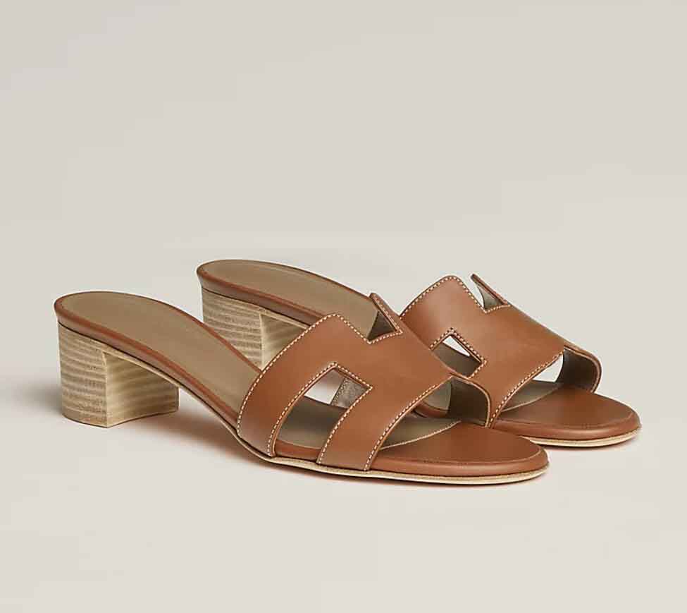 Desingers Oasis h sandal women slipper low heel Designer Women's chypre Sandals chunky heeled slippers slide calfskin leather beach slip on flip flop pink with box, 13
Desingers Oasis h sandal women slipper low heel Designer Women's chypre Sandals chunky heeled slippers slide calfskin leather beach slip on flip flop pink with box, 13