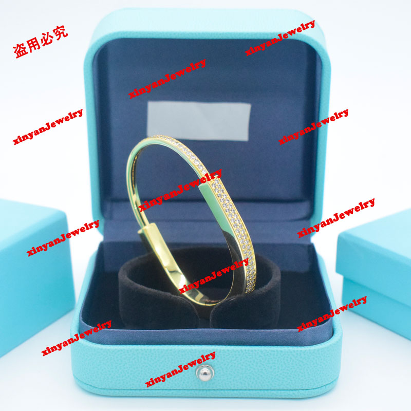 Stainless Steel Love Bracelets Silver Rose Gold Bangles Women Horseshoe bracelet Couple Classic Diamond Jewelry Accessories With Wholesale
Stainless Steel Love Bracelets Silver Rose Gold Bangles Women Horseshoe bracelet Couple Classic Diamond Jewelry Accessories With Wholesale