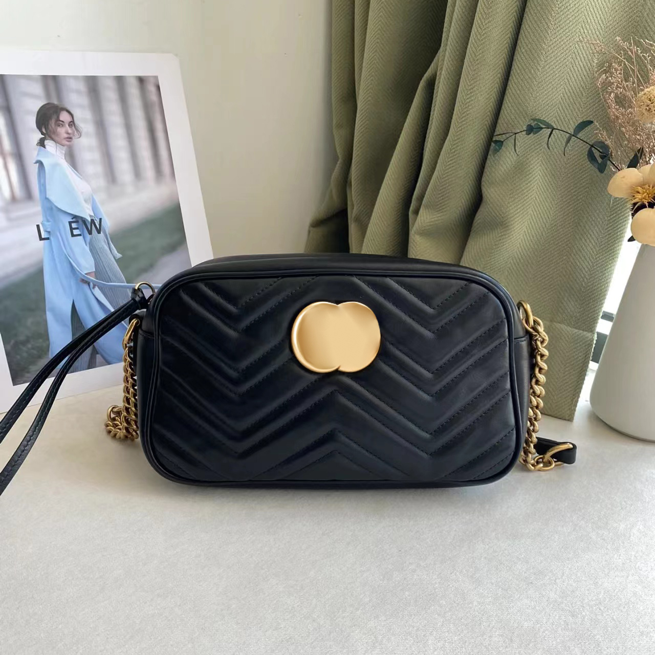 Top quality clutch bags Zipper Marmont Women cosmetic bags Genuine Leather men tote Wallets cross body luggage bag Designer square handbag Hobo Shoulder Stuff Sacks, Red
Top quality clutch bags Zipper Marmont Women cosmetic bags Genuine Leather men tote Wallets cross body luggage bag Designer square handbag Hobo Shoulder Stuff Sacks, Red