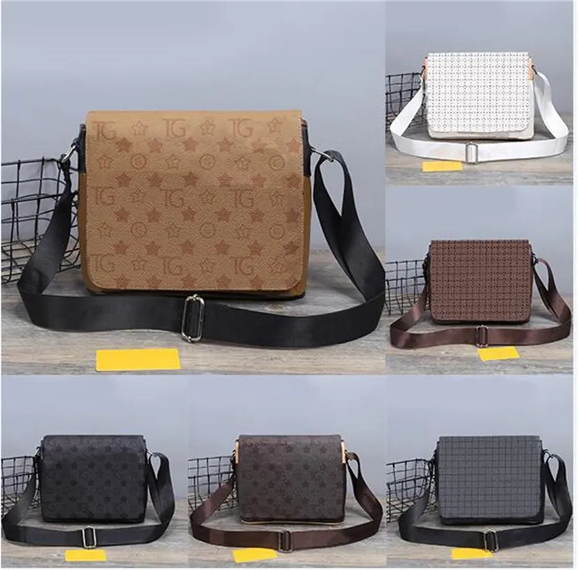Messenger Bag Monograms Shoulder Pouches briefcase Satchels Men Tote Handbags Wallet Luxurys Designers Crossbody Purse women handbag presbyopic, Black floral
Messenger Bag Monograms Shoulder Pouches briefcase Satchels Men Tote Handbags Wallet Luxurys Designers Crossbody Purse women handbag presbyopic, Black floral