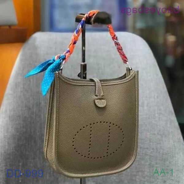 Designer Bag Women's Litchi Evelynbag Pattern h Layer Tote Bags Crossbody Top 2023 Cowhide Family Mini Jfkl 3 With Logo 4HNQ
Designer Bag Women's Litchi Evelynbag Pattern h Layer Tote Bags Crossbody Top 2023 Cowhide Family Mini Jfkl 3 With Logo 4HNQ