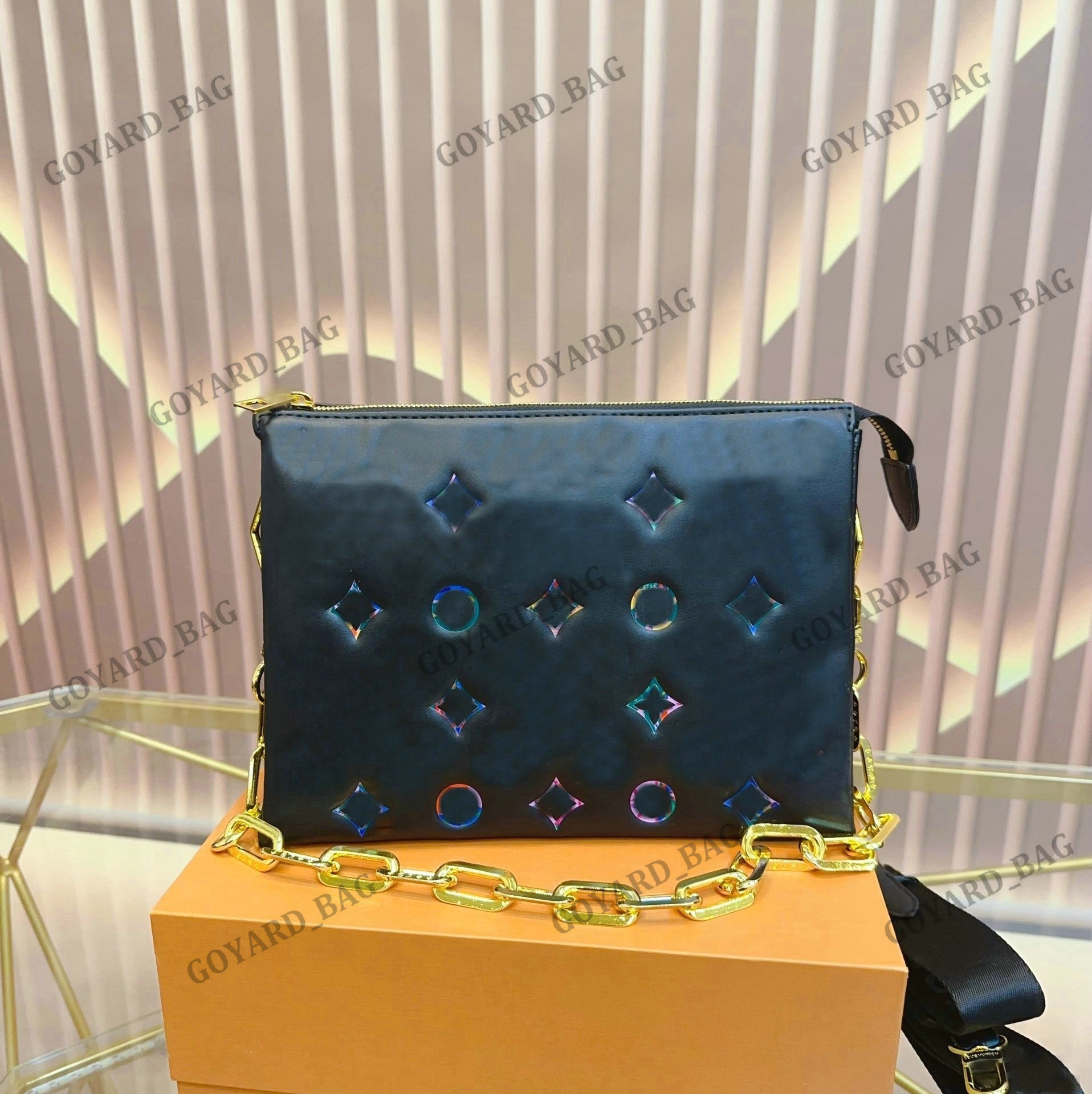 Womens Designer Handbag Coussin PM New Spring Nautical Puffy Leather Jacquard Shoulder Bag Golden Chain Purse Clutch Embossed Monograms CrossBody Bags
Womens Designer Handbag Coussin PM New Spring Nautical Puffy Leather Jacquard Shoulder Bag Golden Chain Purse Clutch Embossed Monograms CrossBody Bags