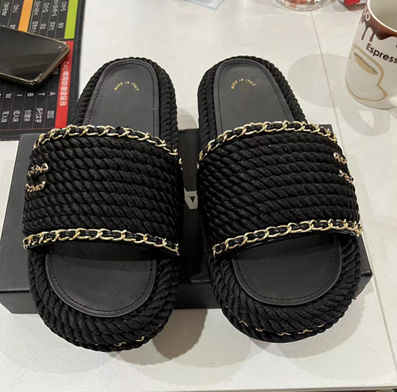 2023 Paris Luxury Designer Slippers Women's Brand Sandals 2C Channel Shoes Casual Women's Mule Flat Shoes Beach Low Heel Anti slip Flip Flops Women's Fashion Brand Shoes, Logo c h a n e l high quality
2023 Paris Luxury Designer Slippers Women's Brand Sandals 2C Channel Shoes Casual Women's Mule Flat Shoes Beach Low Heel Anti slip Flip Flops Women's Fashion Brand Shoes, Logo c h a n e l high quality