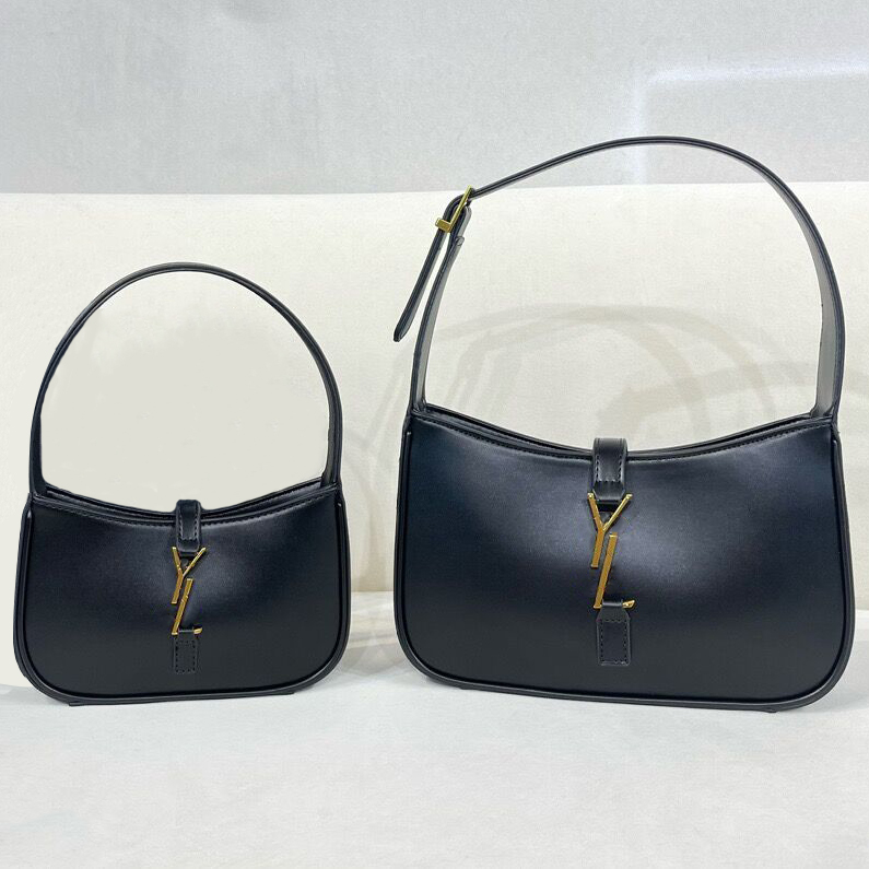 Designer bag hobo Underarm bag Classic Leather Designer Handbags for Ladies Shoulder Bags Baguette Multi-Color Fashion wholesale, Black silver buckle
Designer bag hobo Underarm bag Classic Leather Designer Handbags for Ladies Shoulder Bags Baguette Multi-Color Fashion wholesale, Black silver buckle