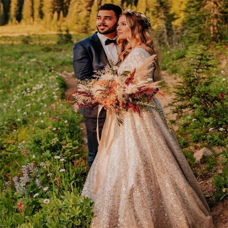 Bling Sequin Wedding Dress 2023 Sexy V Neck Country Outdoor Bridal Gowns Floor Length Long Sleeve Garden Backless Sparkle Bride Vestidos De Novia hipp