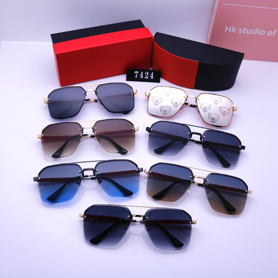Vintage Luxury Designer Holiday Travel Edition Metal Aviator Sunglasses Leisure Entertainment Unisex Goggles
Vintage Luxury Designer Holiday Travel Edition Metal Aviator Sunglasses Leisure Entertainment Unisex Goggles