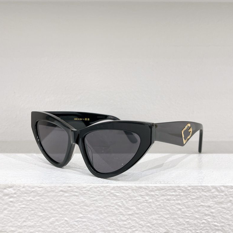 Designer Sunglasses Classic Eyeglasses Goggle Outdoor Beach Sun Glasses For Man Woman Mix Color Optional Triangular signature high quality
Designer Sunglasses Classic Eyeglasses Goggle Outdoor Beach Sun Glasses For Man Woman Mix Color Optional Triangular signature high quality