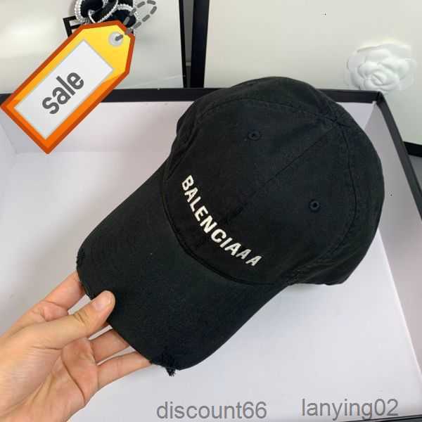 Ball Caps Couple Sports Designer Cap Outdoor Travel Sunscreen Distressed Letters Casquette 2I9B5GS67, Blue
Ball Caps Couple Sports Designer Cap Outdoor Travel Sunscreen Distressed Letters Casquette 2I9B5GS67, Blue