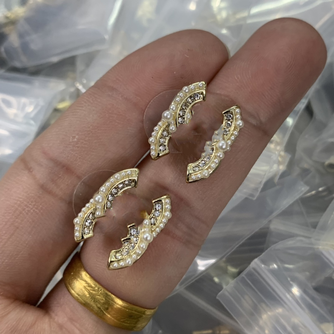 Designer letter pearl earrings diamond pendant ccity gold earrings luxury jewelry for women fashion brand silver wedding high quality non-fading 61