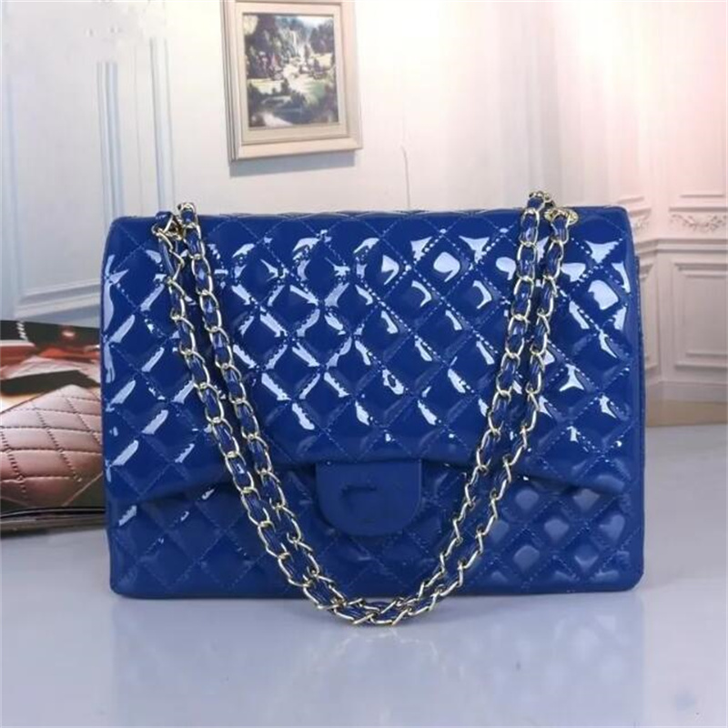 Brand Women's Bag Genuine Leather Shoulder Bags for Channel Women Brand Messenge Retro Thread Heart Female Bag Chain Square BagsWomen's patent leather bag, Beige
Brand Women's Bag Genuine Leather Shoulder Bags for Channel Women Brand Messenge Retro Thread Heart Female Bag Chain Square BagsWomen's patent leather bag, Beige