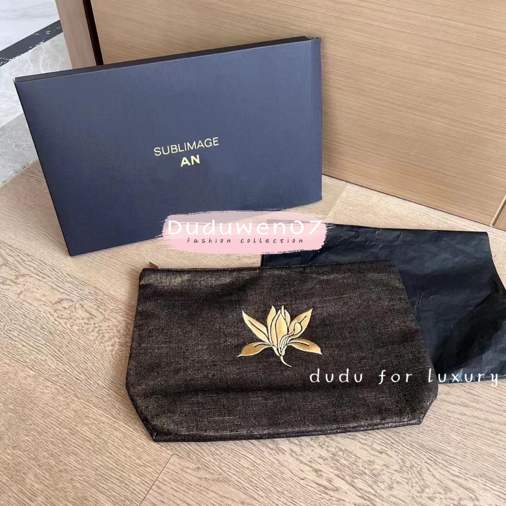 storage bags vip-pouch exquisite embroidery beauty cosmetics organizer C gift box packing 35X20X8cm
storage bags vip-pouch exquisite embroidery beauty cosmetics organizer C gift box packing 35X20X8cm
