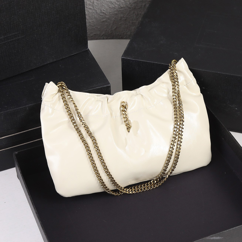 Cloud Shaped Underarm Chain Totes Bag Women Designer Handbags Purse Cowhide Cloud Bags Fashion Letters Chains Drawstring Closure Fashionable Shoulder Pouch, Black
Cloud Shaped Underarm Chain Totes Bag Women Designer Handbags Purse Cowhide Cloud Bags Fashion Letters Chains Drawstring Closure Fashionable Shoulder Pouch, Black