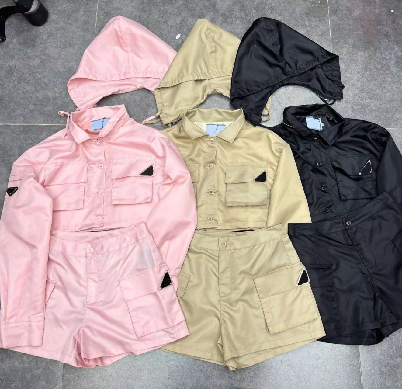 Summer Tracksuit Woman Fashion Womens Tracksuits Designer Shorts Jackets Two Piece Sets Casual pink Pants Sun Protection Jacket Tops S-L