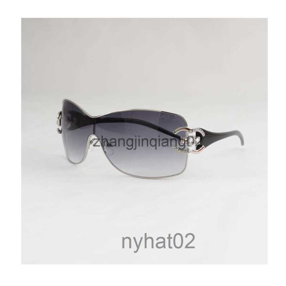 Designer Channel Sunglasses Cycle Luxurious Fashion Sports Polarize Sunglass Men Women New Vintage Baseball Summer Beach Driving Tourism Black Sun Glasses
Designer Channel Sunglasses Cycle Luxurious Fashion Sports Polarize Sunglass Men Women New Vintage Baseball Summer Beach Driving Tourism Black Sun Glasses